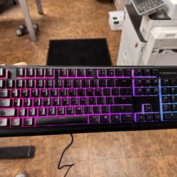 Steel Series Apex 3 Keyboard