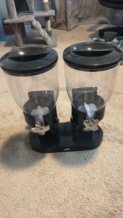 Dual Cereal Dispenser