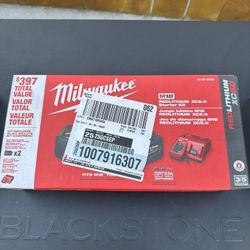 Milwauke M18 Battery And Charger Combo