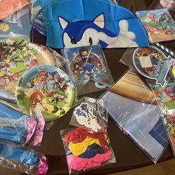 New Sonic Birthday Party Decorations Pack wih Mylar balloons