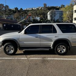 1997 Toyota 4Runner SR5 Sport Utility with the legendary 3.4L V6 and automatic transmission. 2WD