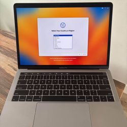 Apple MacBook Pro 13” Touch Bar (2016/2017)