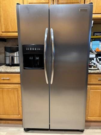 Refrigerator