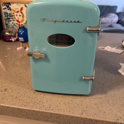 Mini Fridge Tiffany Blue