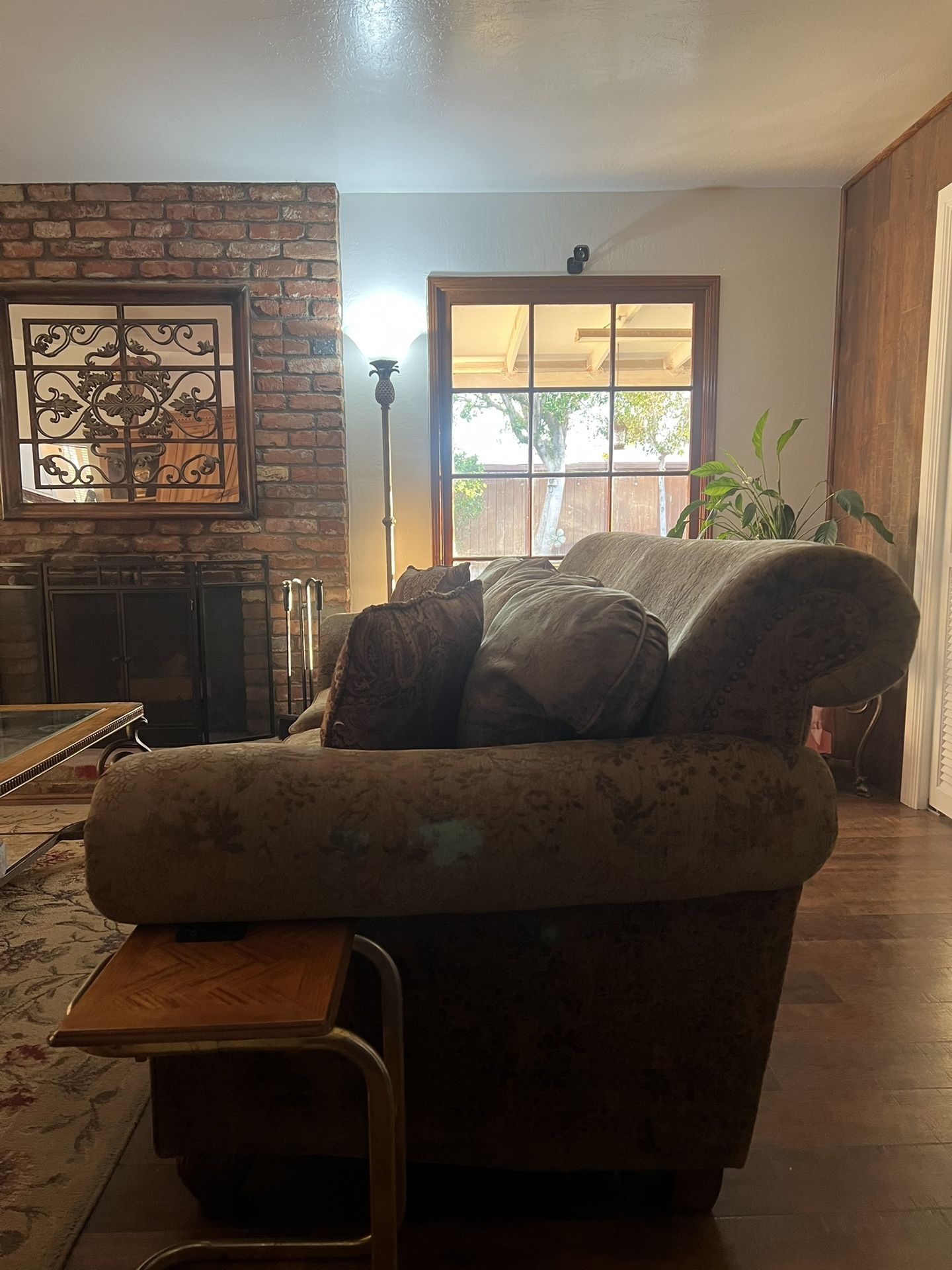 Elegant Deep Green Couches – Perfect for the Holidays!”