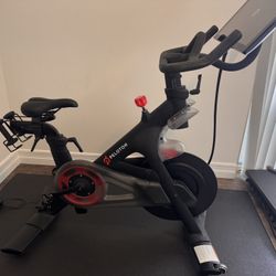 1st Generation Peloton Bike 