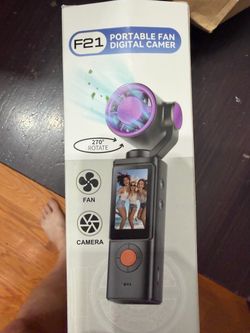 Portable Vlogging Camera with Cooling Fan, 180° Rotating Lens, HD Preview Screen