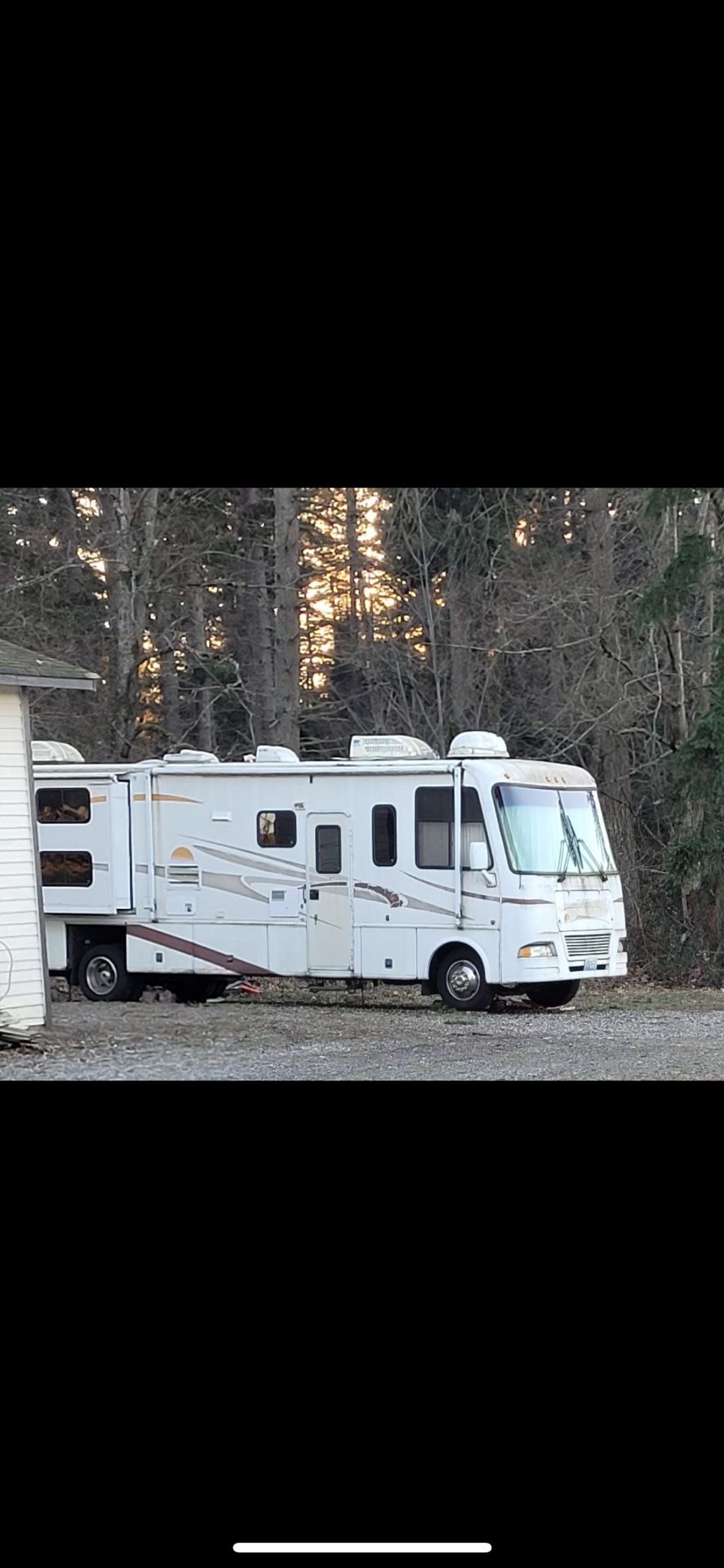 2006 RV