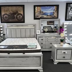 4PC King Bedroom Set w/ LED Lights 