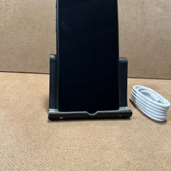 iPhone XR 64gb black unlocked