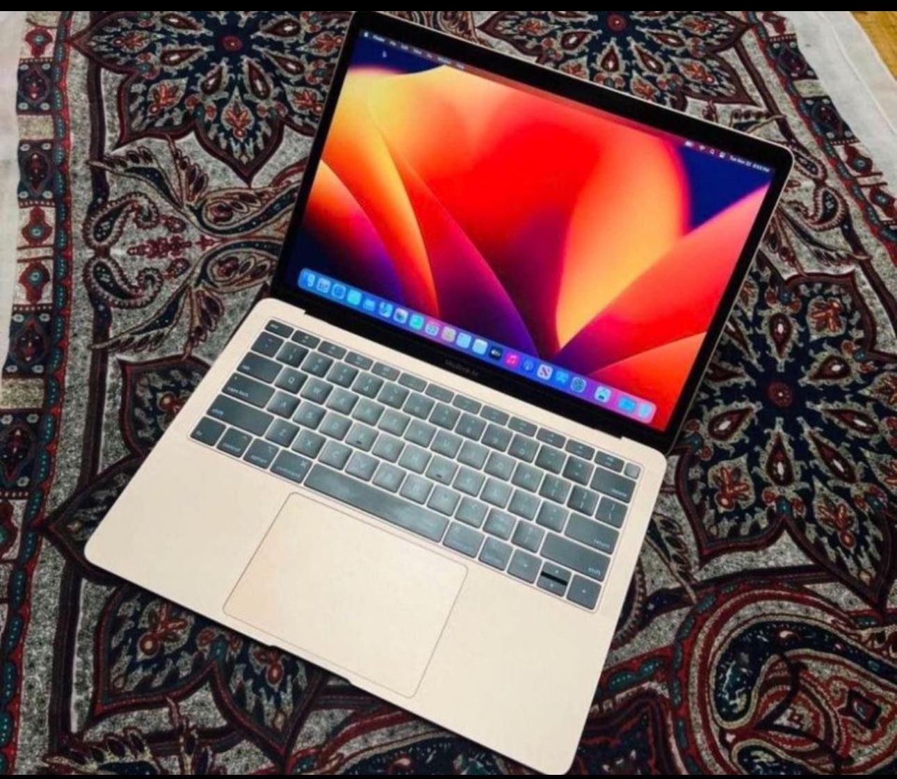 Apple Macbook Air Ratina 13 inch 2018 512GB SSD 1.6GHz i5 8GB Ram Rose Gold Color