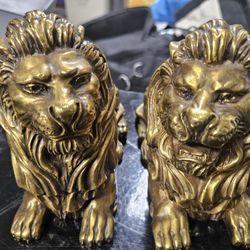 Antique Lion Sculpture Pair 