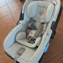Uppababy Mesa Car seat With 2 Bases