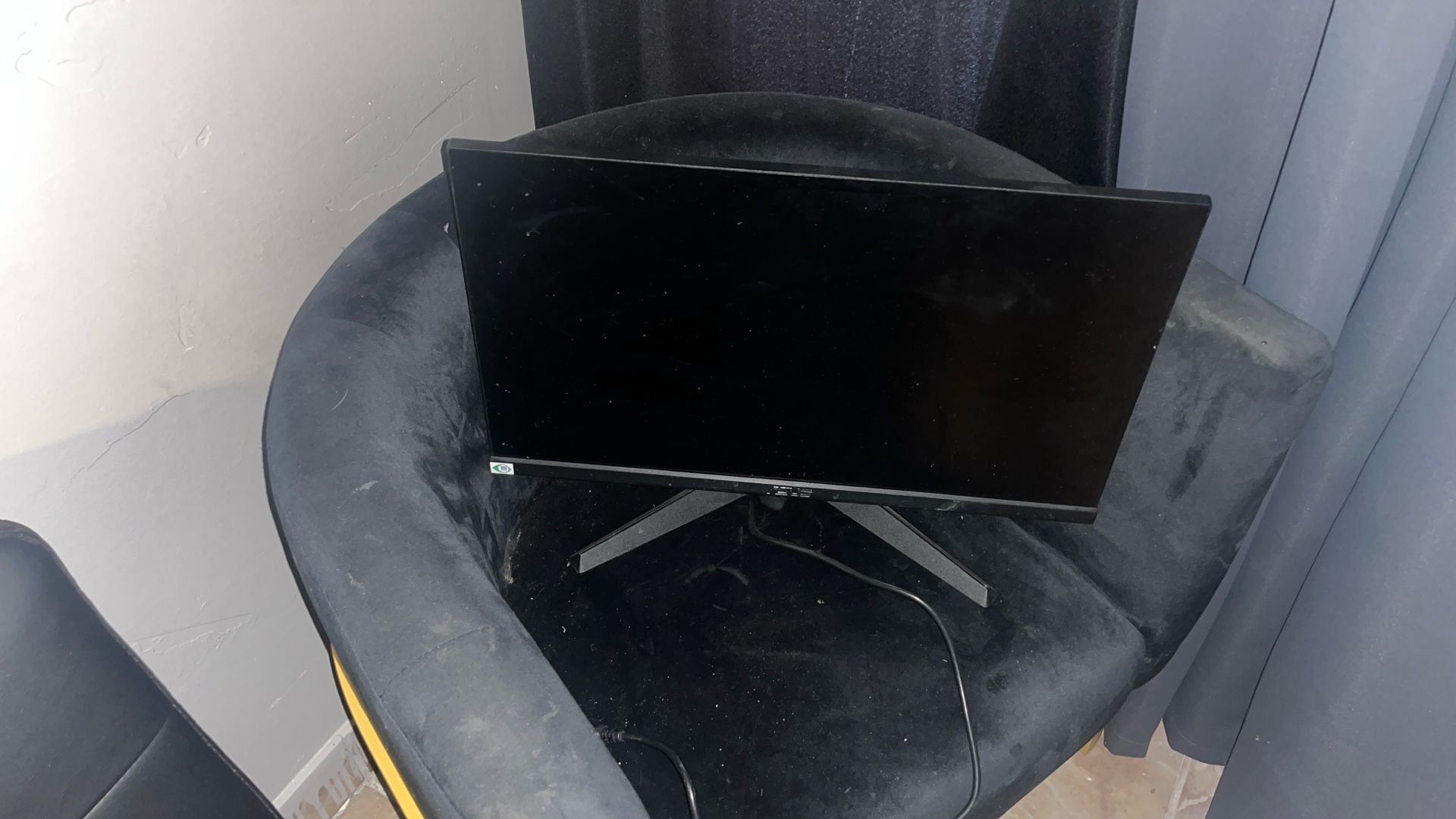 Asus Computer Monitor