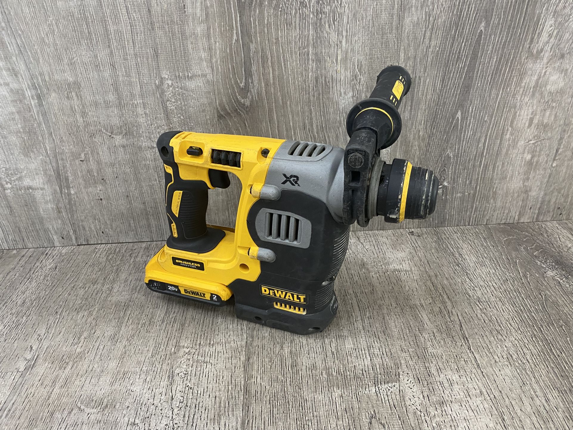 Dewalt 20V Max SDS Rotary Hammer Drill W/ 2.0AH Battery