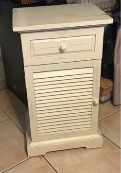 Cabinet/side tables