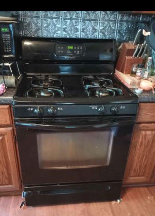 Black whirlpool Stove* * READY TO GO!!
