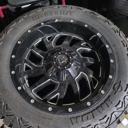 F250 Tires And Wheels Almost New Used Maybe 1500 Miles 8X170mm