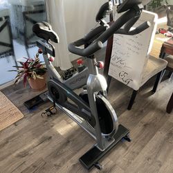 Stationary  Exercise Bike Like New 