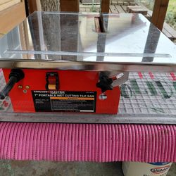 Chicago Electric Portable Wet Cutting Tile Saw 