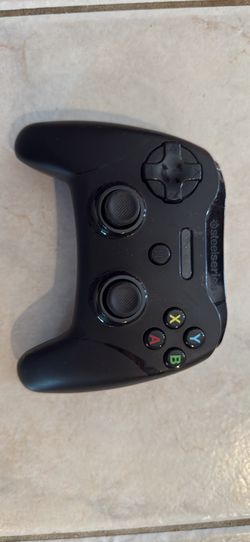 SteelSeries stratus xl Bluetooth wireless controller