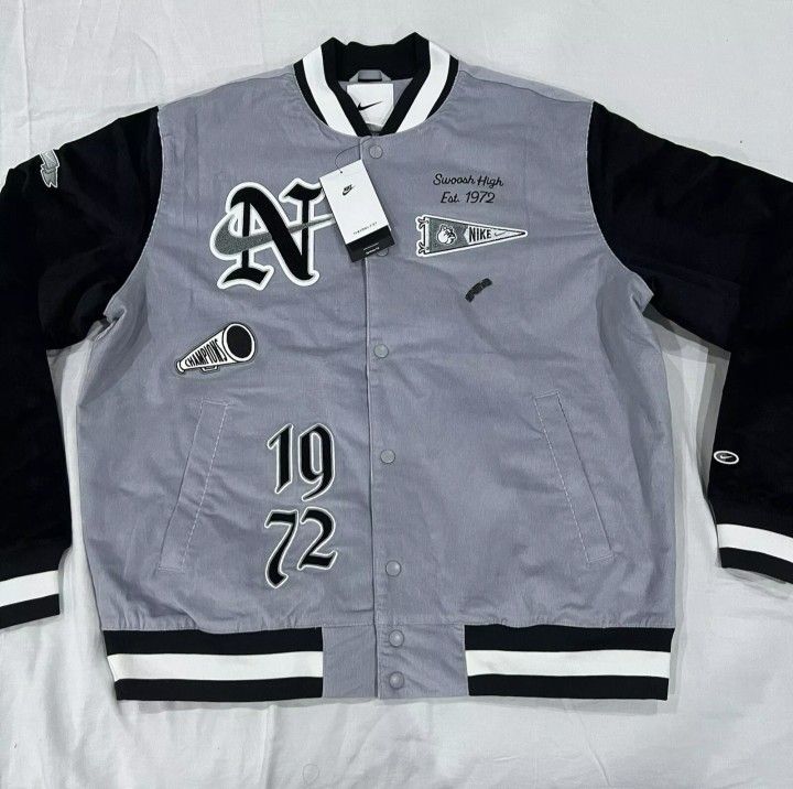 Nike Therma-Fit Sportswear Corduroy Bomber Varsity Jacket Men's Size LARGE Brand NEW Authentic