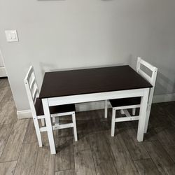 Dinning Room Table 42.5”x29” Pre Owned 