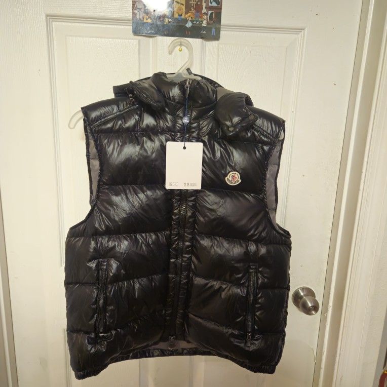 Montclair Vest