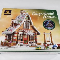 Christmas Gingerbread House Kit Building Set With LED Lights 67134 1500 Pieces