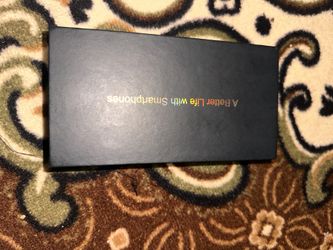 Brand new fully unlocked 512 Gb phone with a stylus pen never used.