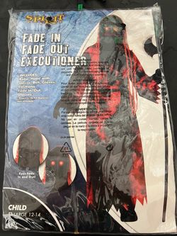 Fade in fade out executioner kids costume