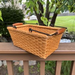 NEW! NICE QUALITY RATTAN CARRYING STORAGE BASKET 
