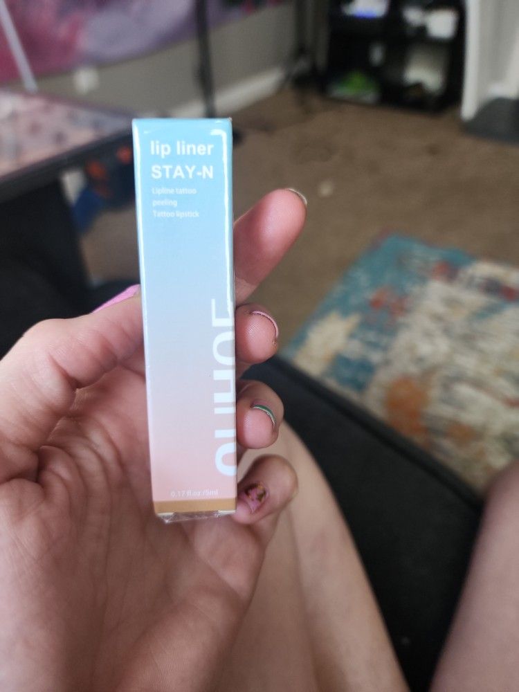 Ouchoe Lip Liner
