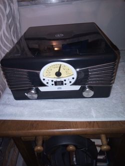 Record Player/ CD Player 