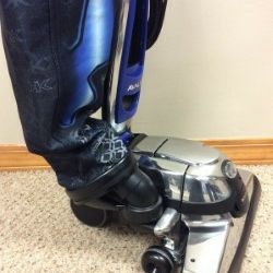  NEW cond KIRBY AVALIR 2 VACUUM  WITH COMPLETE ATTACHMENTS  , SHAMPOO SYSTEM  , ZIP BRUSH  , AMAZING SUCTION  , WORKS EXCELLENT  , IN THE BOX Up