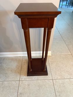 Vintage Bombay Company Mahogany Plant Stand Table
