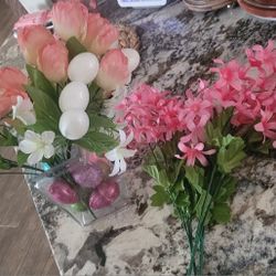 FREE Flowers With Vase N Eggs