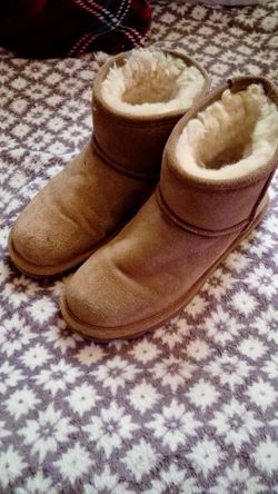 Tan Bear Paws☆ Size 8