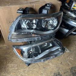 2015-2021 Chevy Colorado Headlights Halogen RH LH OEM 