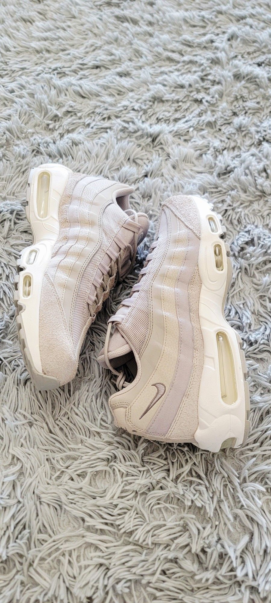 Size 12 Men's Nike Air Max 95 SE Cobblestone Grey White DV2218-001.