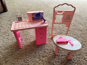 Vintage Barbie Doctor Exam Room
