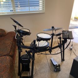 Roland TD-17 Drum Monitor 