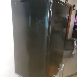 Kenmore Ice Machine(Refurbished)