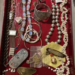 Jewelry Lot