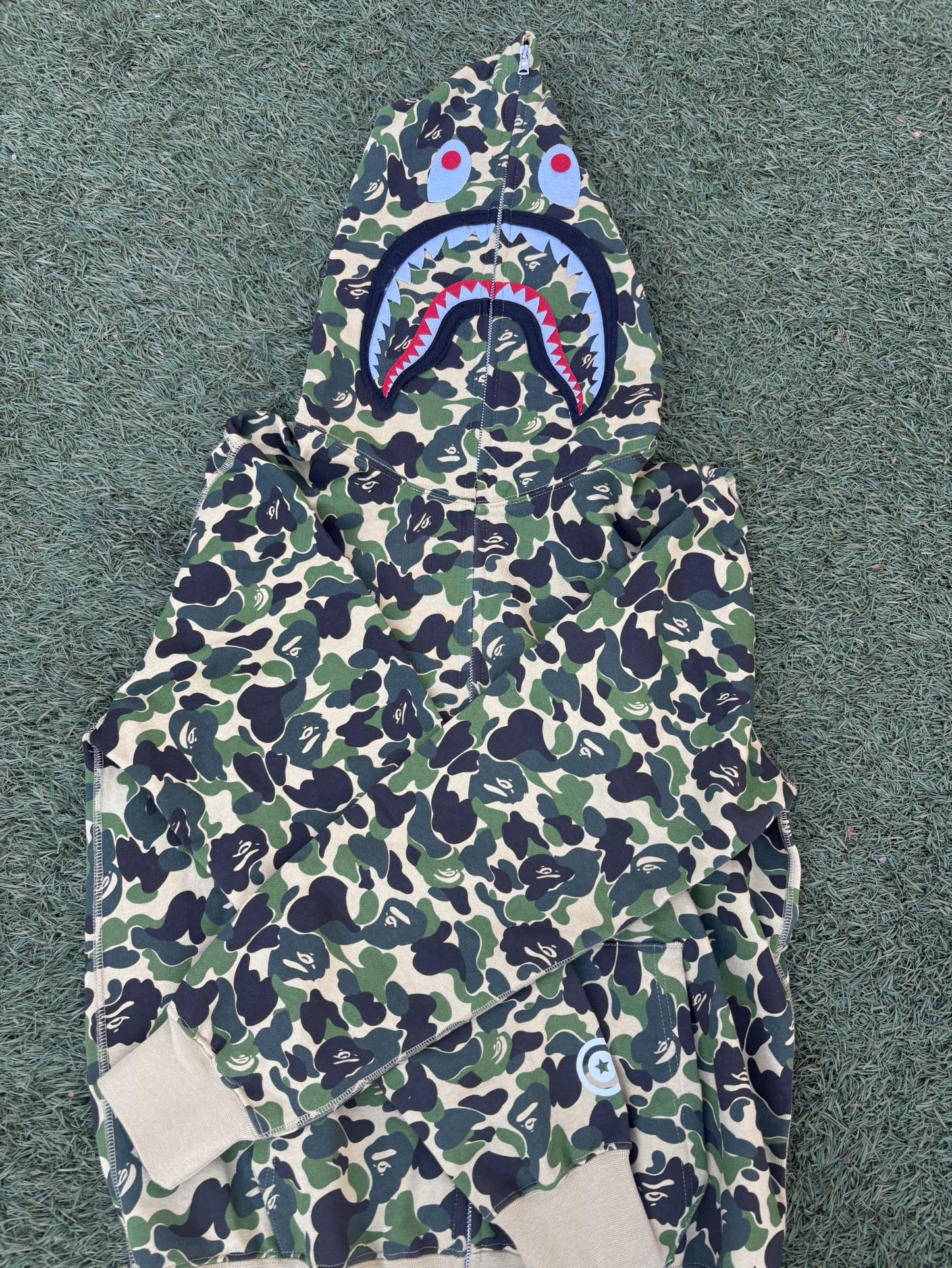 Bape Hoodie size L