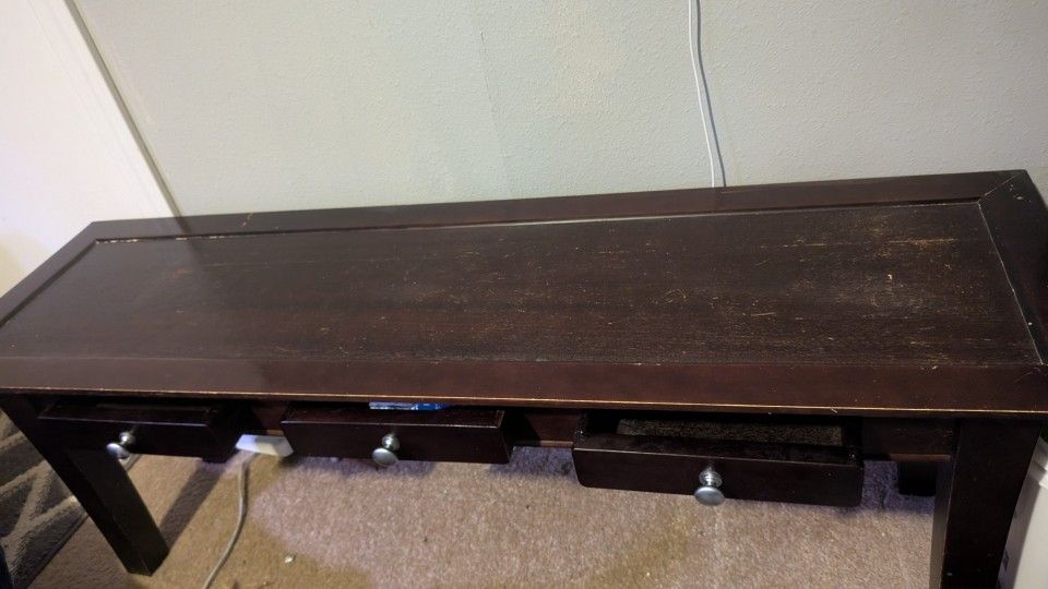 Vintage Style Hardwood End Table With Three Drawers
