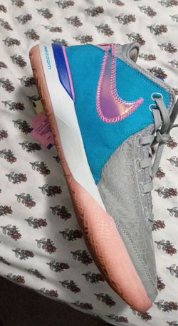 Nikes "LBJ" size 10