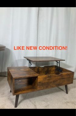 Lift Top Coffee Table / Cocktail Table LIKE NEW CONDITION!
