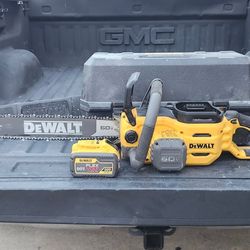 Dewalt DCCS677 Type 1 60V 20" Cordless Chainsaw with case