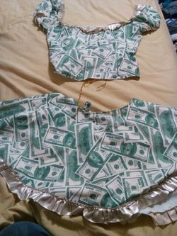 Women's costume